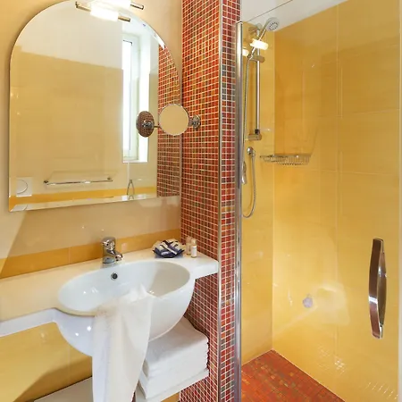 Parigi Hotel 4*