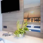 Parigi 4* بيبيوني