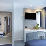 Parigi 4* بيبيوني