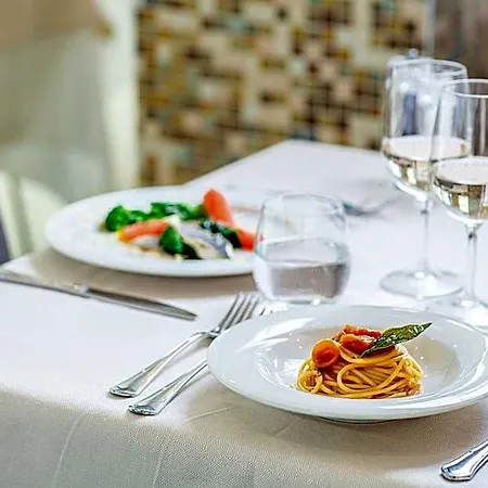 Parigi 4*