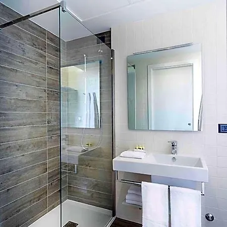 Parigi 4*