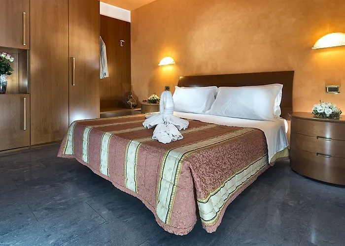 Parigi 4* Μπιμπιόνε